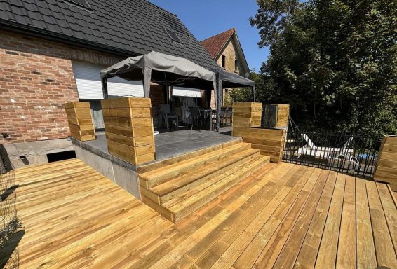 TERRASSE BOIS PIN